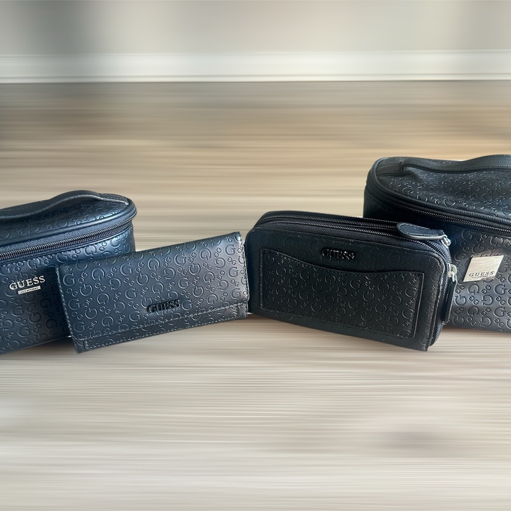 GUESS Embossed Black Toiletry Bag Set